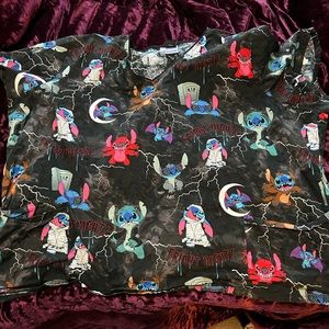 Stitch Halloween scrub top! Size 5x!
